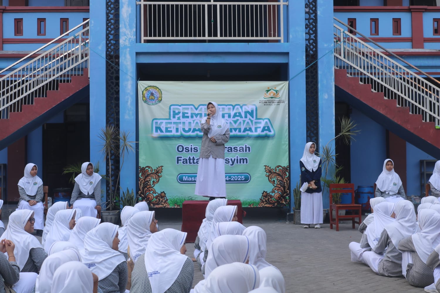 Antusiasme Tinggi: Seluruh Siswa Madrasah Fattah Hasyim Ikuti Agenda Pemilihan Ketua OSMAFA 2024/2025