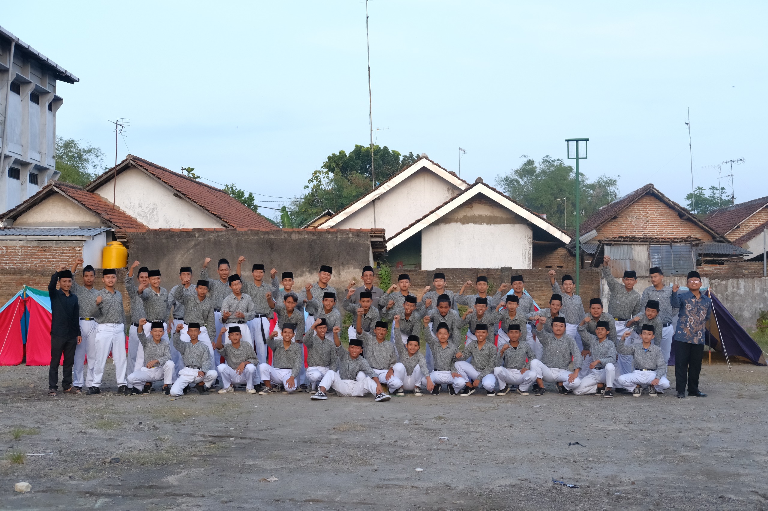 Membentuk Jiwa Kepemimpinan, OSMAFA Madrasah Fattah Hasyim Gelar LDKS Bertema Integritas dan Tanggung Jawab