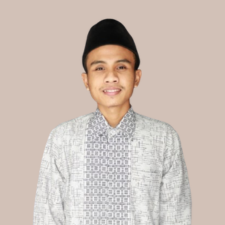 Muhammad Roisuddin Zainuri, S.Sy, MH.