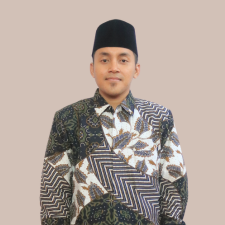 Achmad Fauzi Darmawan, S.HI, M.H