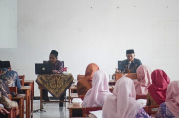 Tingkatkan Kualitas dan Kedisiplinan, Madrasah Fattah Hasyim Gelar Pemantapan Pengawas UAM & PTS Genap