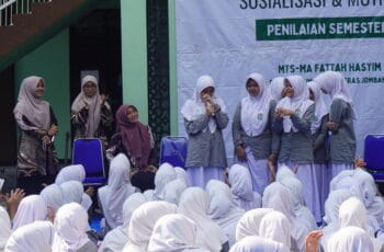 Mantapkan Kesiapan Siswa Hadapi AM dan PAT, Madrasah Fattah Hasyim Gelar Sosialisasi & Istigasah Bersama